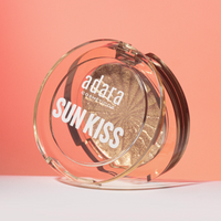 Iluminador: Sun Kiss Highlight Adara