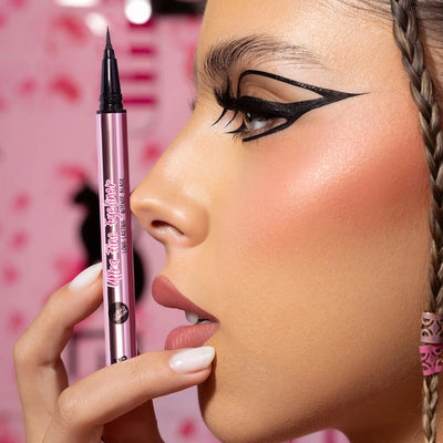 Ultra Fine Eyeliner: Plumon Delineador - Pink Up