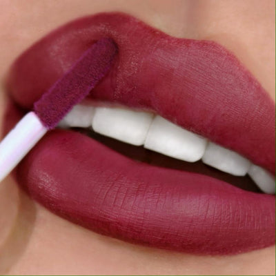 Labial Matte: Seal the Deal- Skeptical 22 | Beauty Creations - Exotik Store
